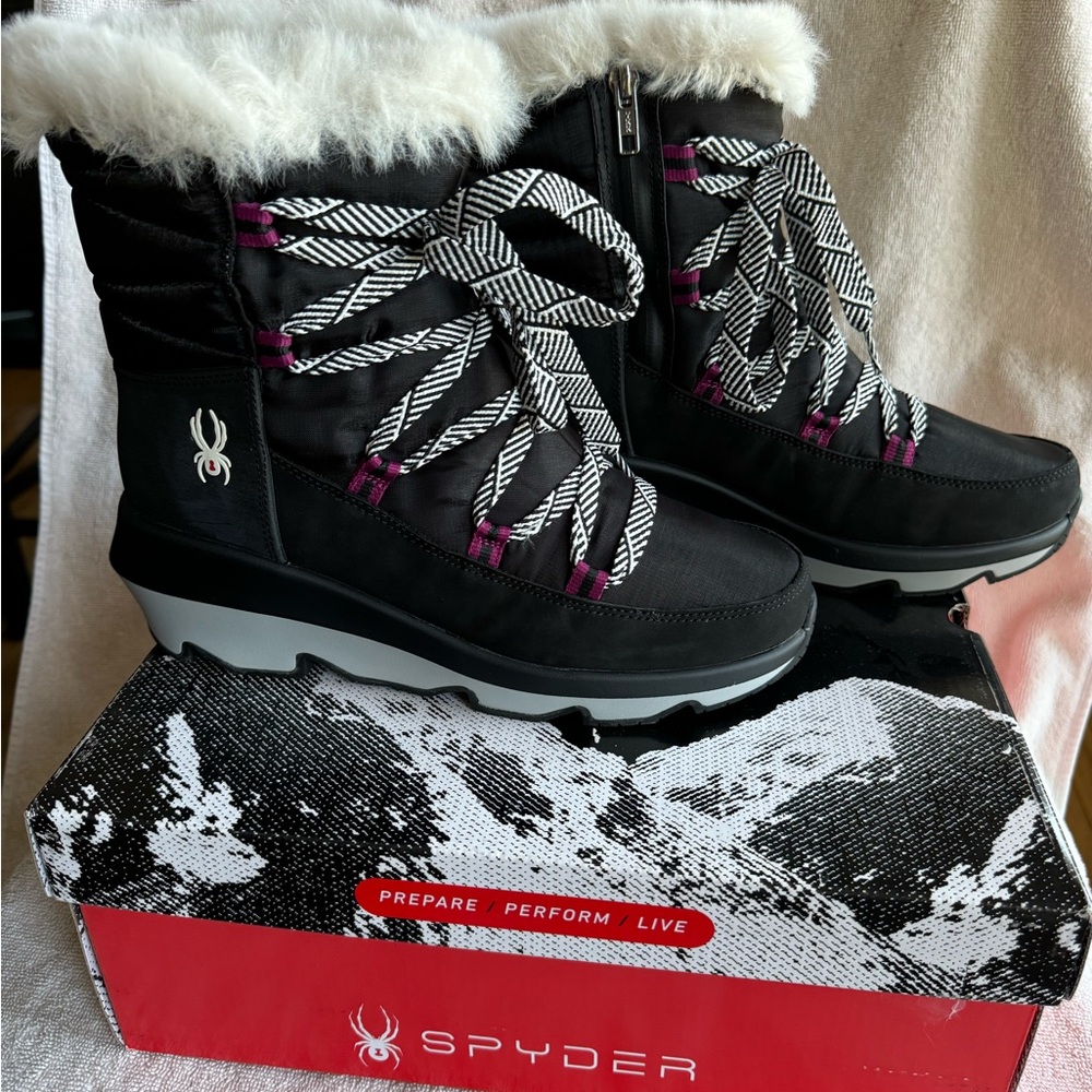 Spyder Black and White Winter Boots with Fur Lining